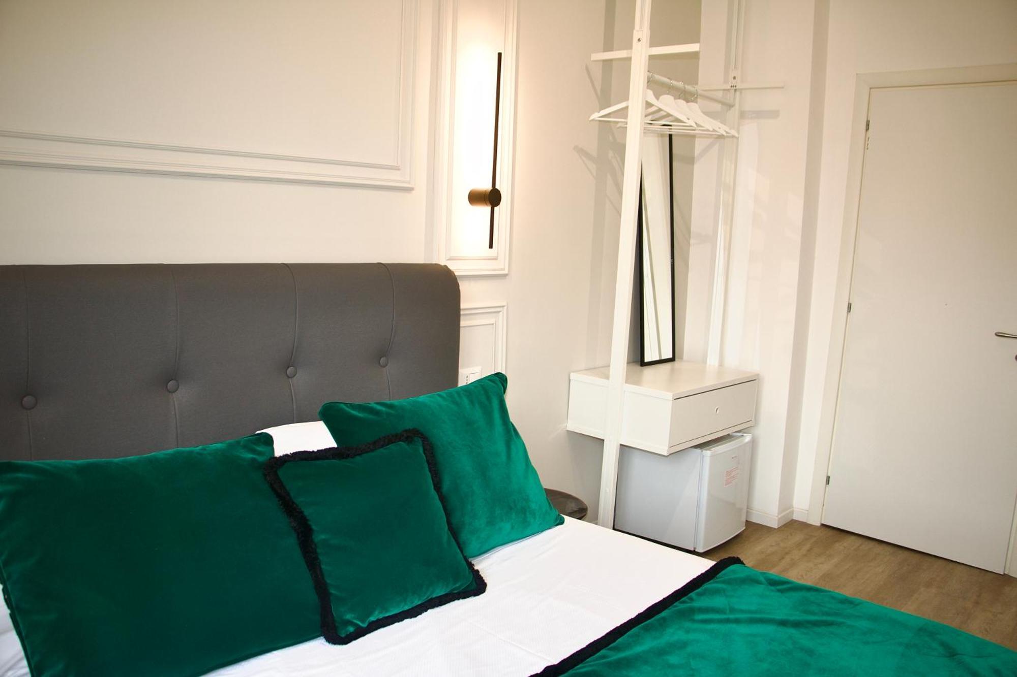 Xcross Suites Basilica San Paolo Rome Exterior photo